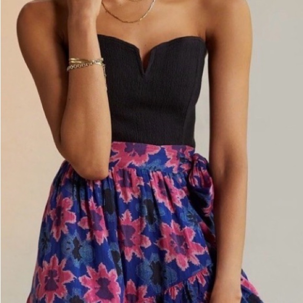 Strapless Floral Midi Dress in Black and Blue-Pink